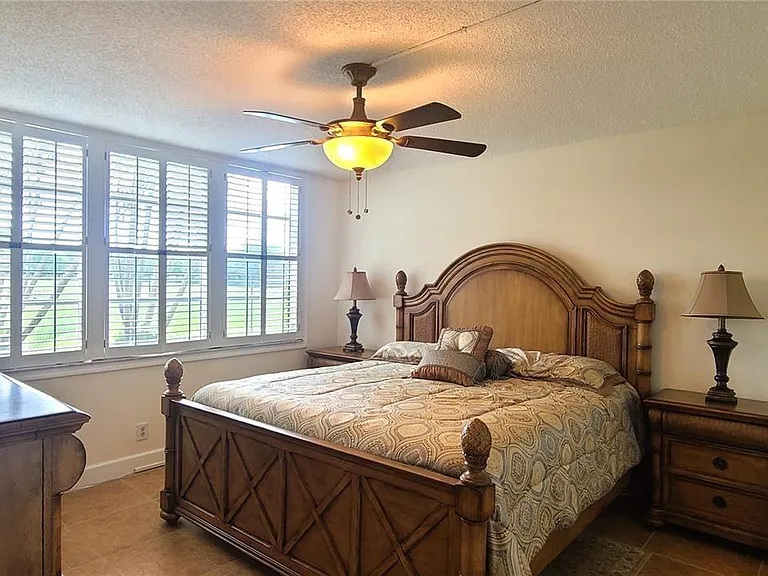 3300 W Rolling Hills Cir #104 — Photo 6
