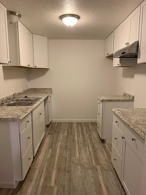 1st image of 2708 Lincoln Way #E20