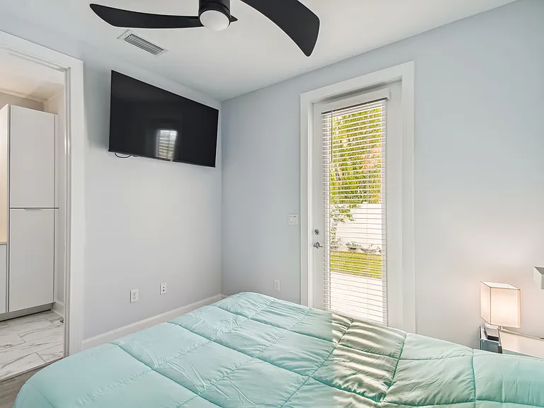 1520 N Pierce St #4 — Photo 8