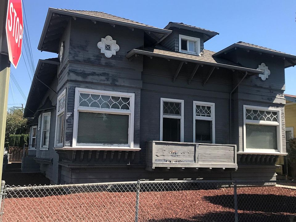 1st image of 198 N 12th St