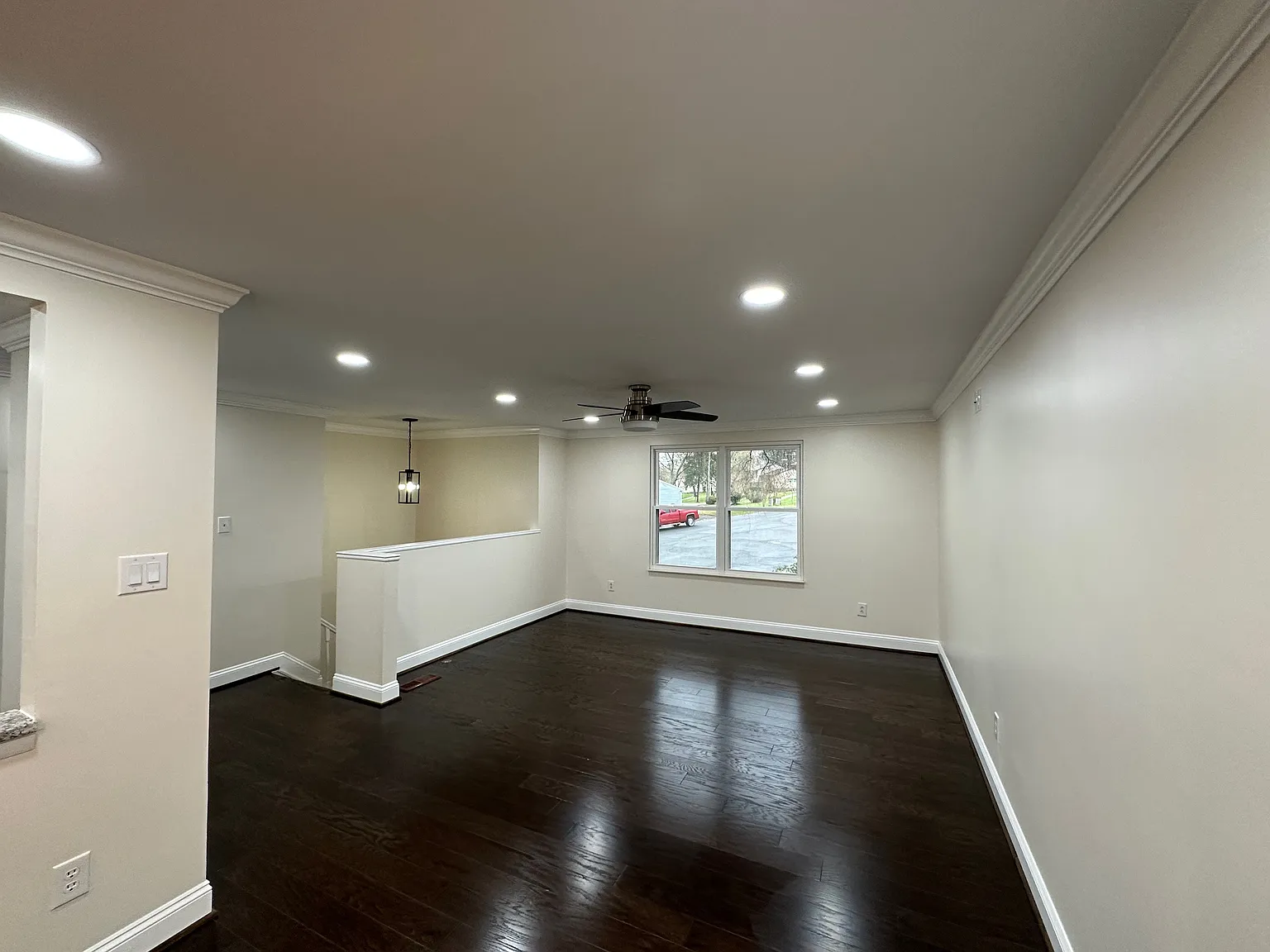4 bed, 1600 sqft, $2,400 — Photo 2