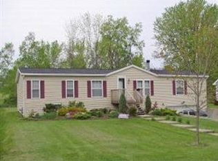 8 Lincoln St, Mayville, NY 14757