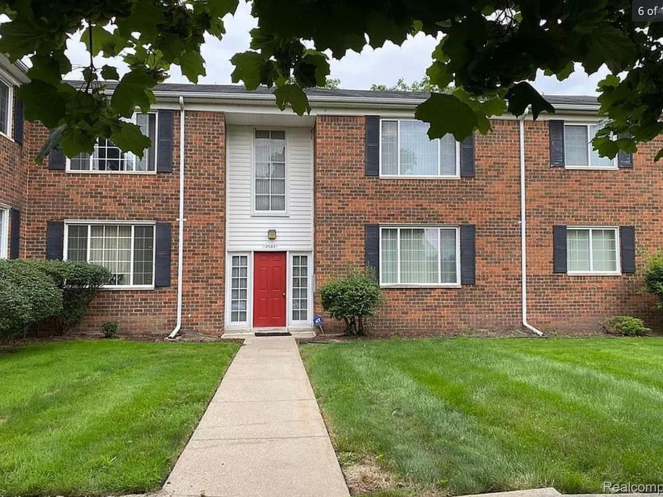 1st image of 25331 Shiawassee Cir APT 205