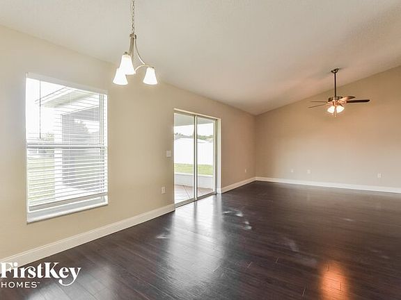 4th image of 6016 Live Oak Dr