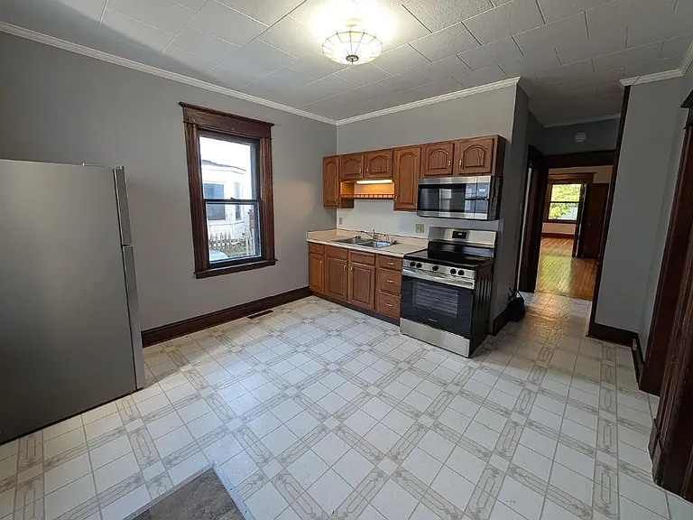 60 McElwain Ave #1 — Photo 1