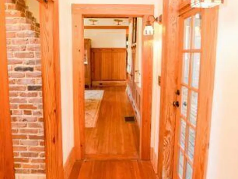 66 Barre St — Photo 8