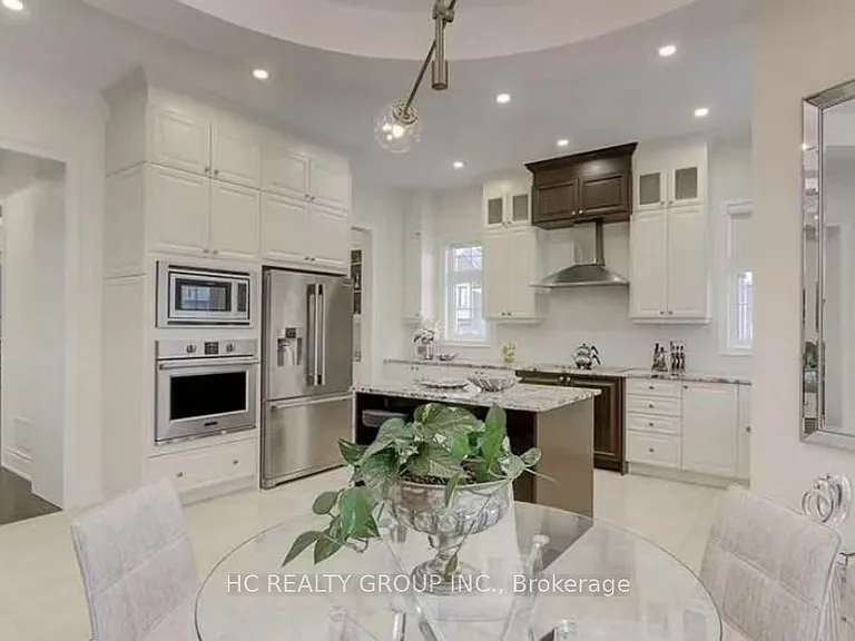 158 Hurst Ave — Photo 2
