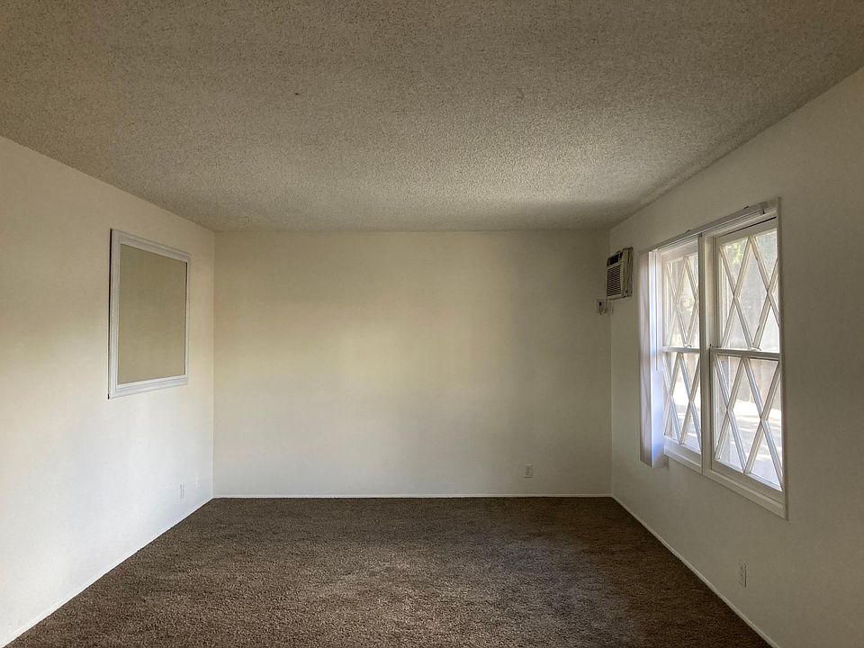 1st image of 652 E Kingsley Ave #A