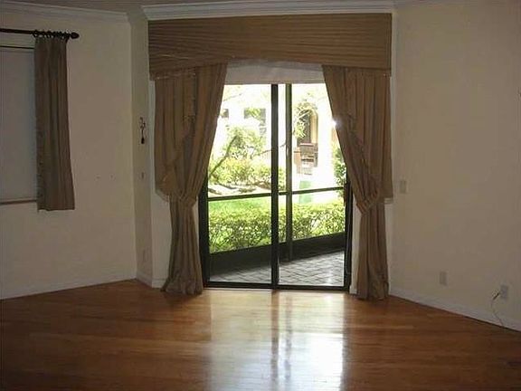 5th image of 2794 Center Court Dr