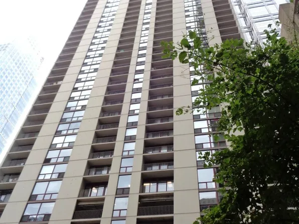 200 N Dearborn St Unit 1107, Chicago, IL 60601