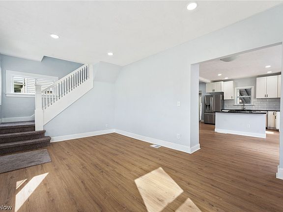 4th image of 315 12th St