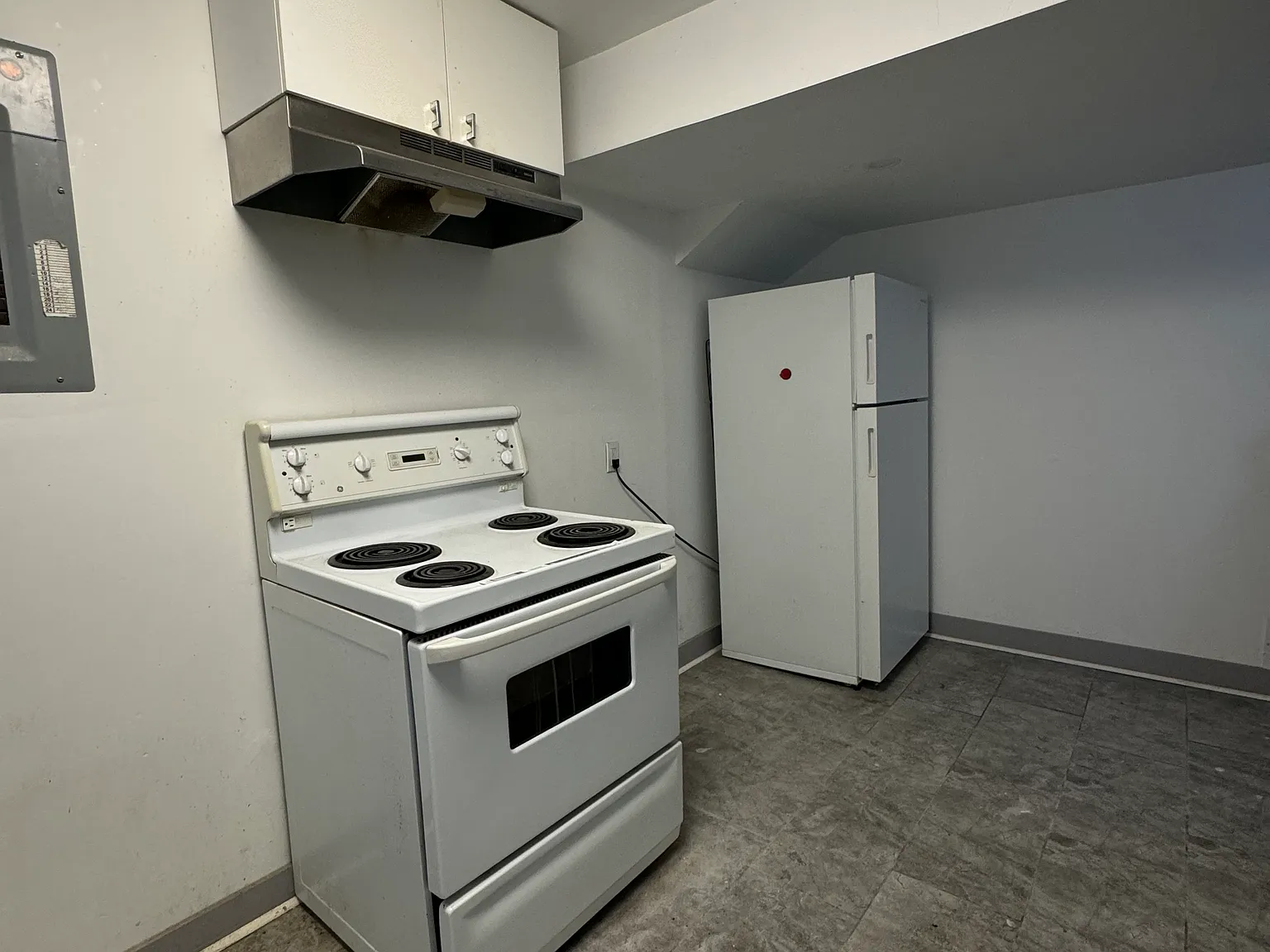 2 bed, $1,150 — Photo 2