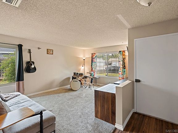 4th image of 1261 Sorrento Pl