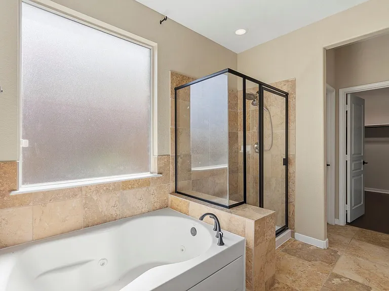 25907 Foxrun Vista Dr — Photo 25