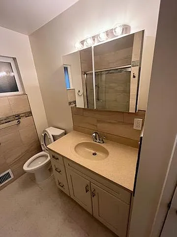 1 bed, 1100 sqft, $3,295 — Photo 3