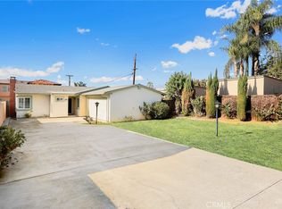 5765 N Barranca Ave, Azusa, CA 91702