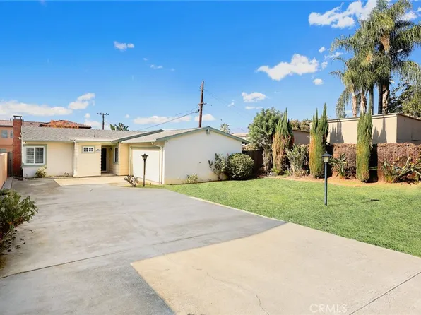 5765 N Barranca Ave, Azusa, CA 91702