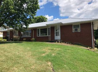 208 Ricker Ave #B, Greeneville, TN 37743