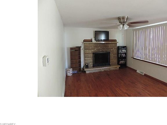 2nd image of 665 High St