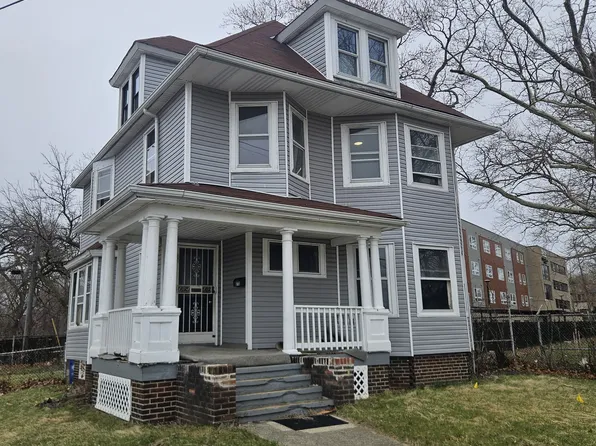 1155 Ansel Rd, Cleveland, OH 44108