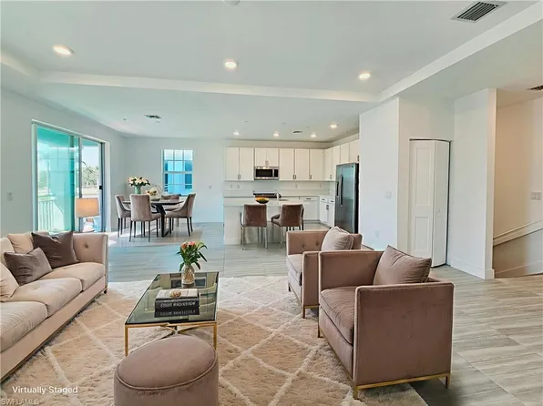 26330 Coco Cay CIR #201, BONITA SPRINGS, FL 34135