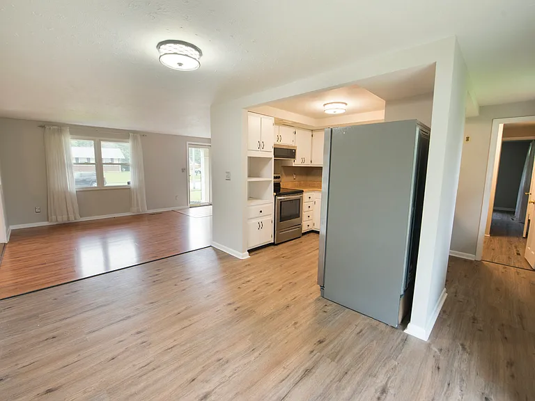 3700 Caracas Dr — Photo 27
