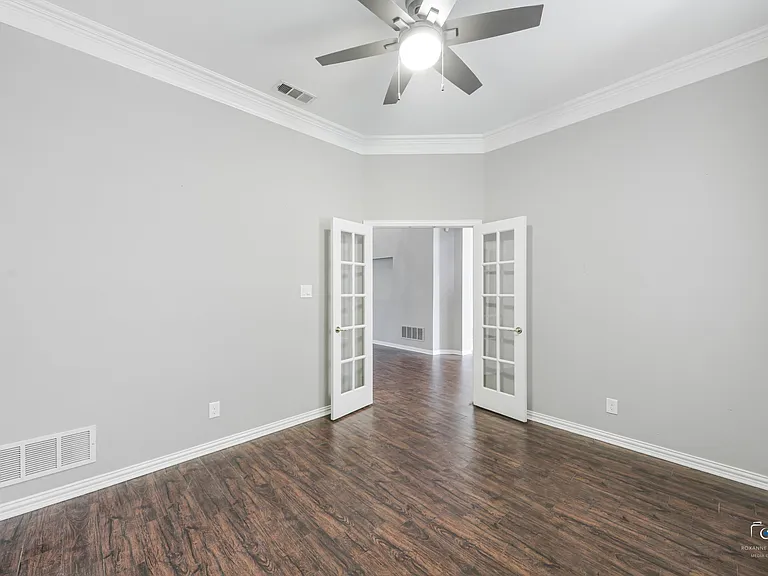 5619 Travis Dr — Photo 6