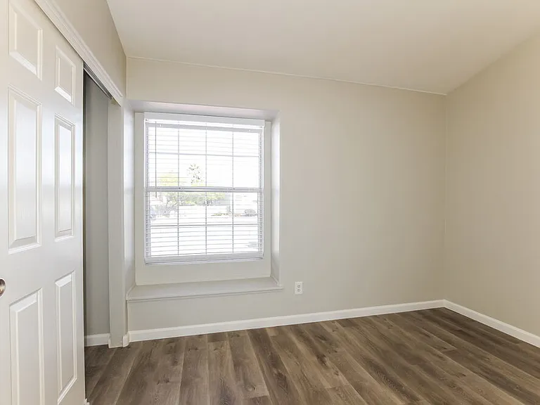 615 King Revere Ct — Photo 11