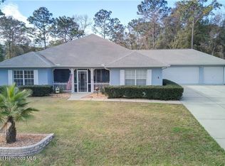 6 Dahoon Ct N, Homosassa, FL 34446