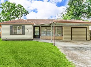 911 Loper St, Houston, TX 77017