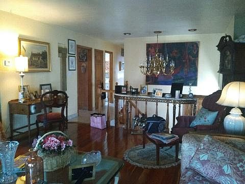 2nd image of 161-32 85th St