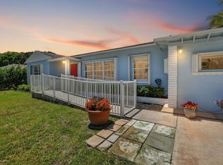 277 NW 3rd Ct, Boca Raton, FL 33432