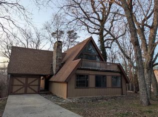 145 Lakeshire Dr, Crossville, TN 38558