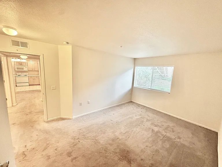 4545 Wheaton Dr #E180 — Photo 14