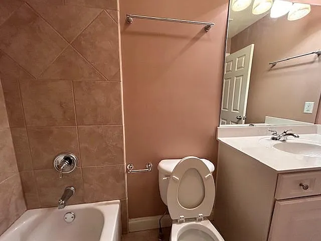 343 Ashleigh Walk Pkwy — Photo 25