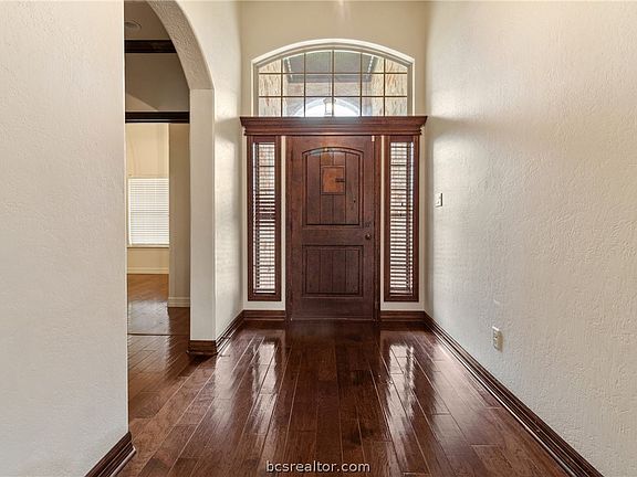 5th image of 4208 Egremont Ct