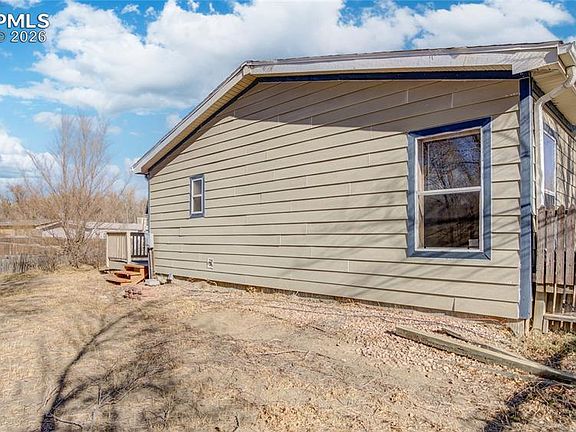 4th image of 973 Desert Cir