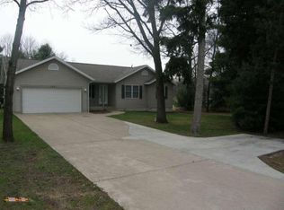 3921 S Sheridan Dr, Muskegon, MI 49444