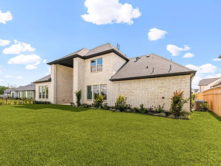 1222 Crown Forest Dr — Photo 34