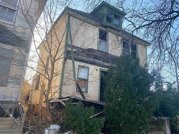 6129 Van Court