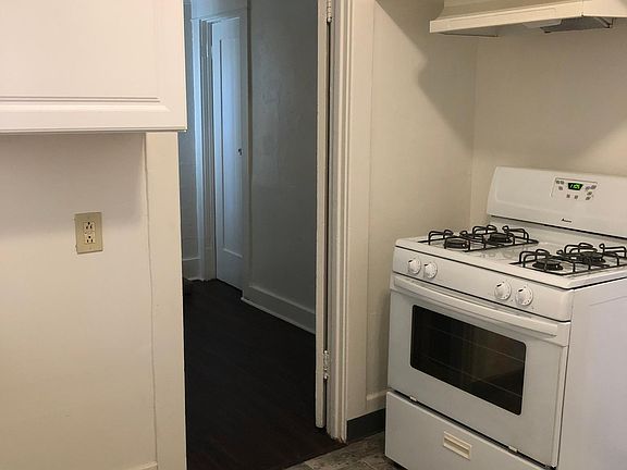 2nd image of 609 17th St