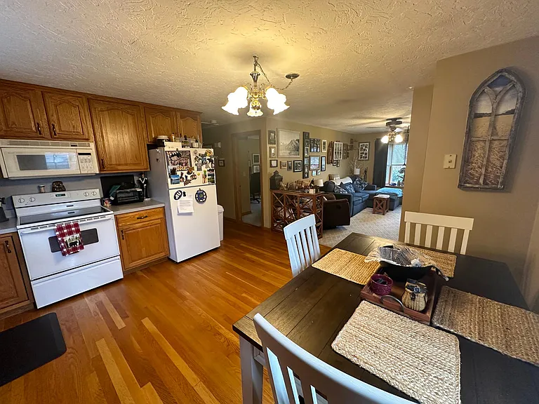 1 Rennie Dr #1 — Photo 5