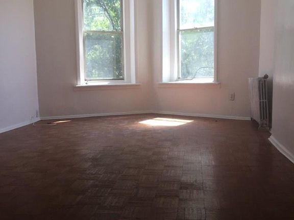 2nd image of 354 6th Ave APT 3