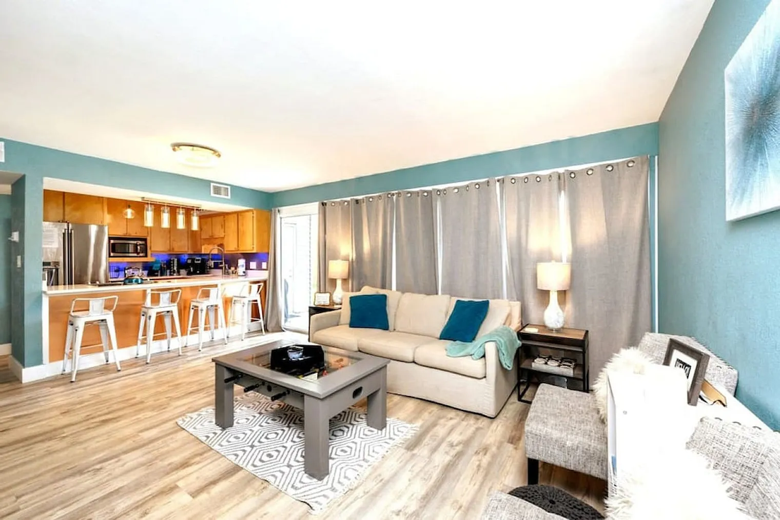 1 bed, 1.0 bath, 699 sqft, $2,143 — Photo 1