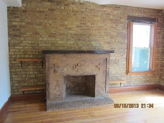 3rd image of 1748 N Mason Ave