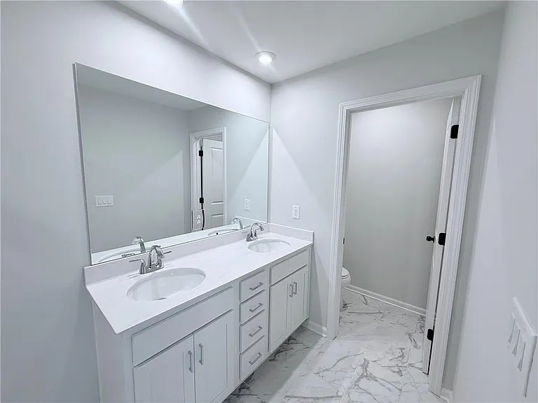 560 Aberdeen Meadow Ln — Photo 12