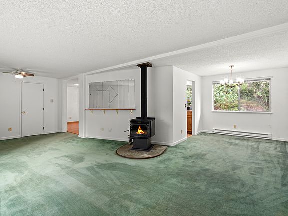 5th image of 7534 Illahee Rd NE
