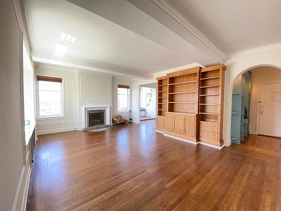3rd image of 1450 Greenwich St APT 404