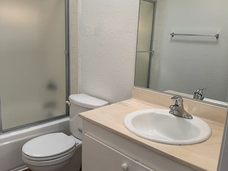 Huntington Harbour Villas — Photo 18