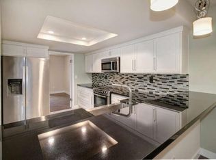 2060 University Park Dr, Sacramento, CA 95825